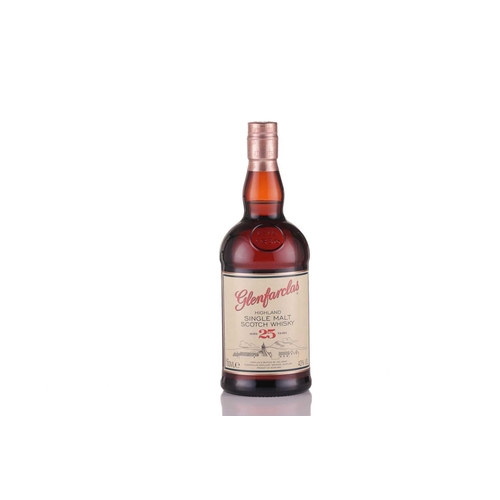 135 - Two bottles of Glenfarclas Highland Single Malt Scotch Whisky, 25yr, 43%, 700ml