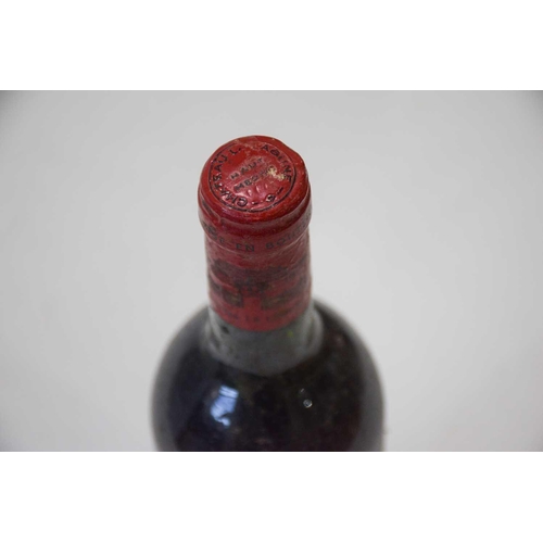 28 - Two bottles of Chateau Gruaud Larose 2eme Grand Cru Classe St Julien, 1978, one Chateau La Lagune 3e... 