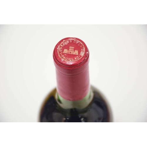 51 - Four bottles of Les Forts De Latour Pauillac, 1971 Qty: (4) Cellar in London Top Shoulder/scuff to o... 