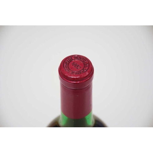 6 - A bottle of Penfolds Grange Bin 95, 1982, bottled in 1984, 13%, 750ml Cellar in Berkshire Upper MIid... 