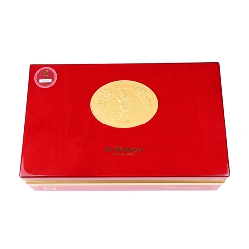 71 - One Box of Romeo y Julieta Linea de Oro Hidalgos, (20 cigars), EMS, OPR JUL21 Deceased estate. From ... 