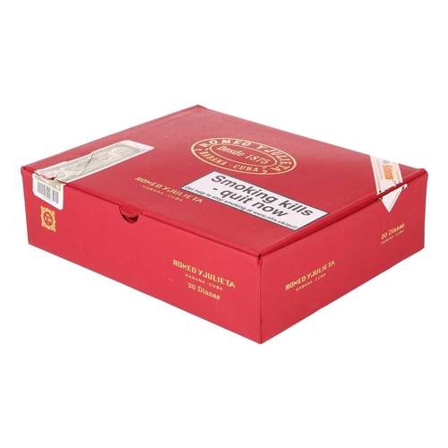 76 - One Box of Romeo y Julieta Linea de Oro Dianas, (20 cigars), EMS, TLE SEP21 Deceased estate. From a ... 