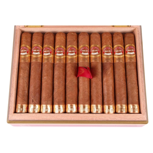 76 - One Box of Romeo y Julieta Linea de Oro Dianas, (20 cigars), EMS, TLE SEP21 Deceased estate. From a ... 