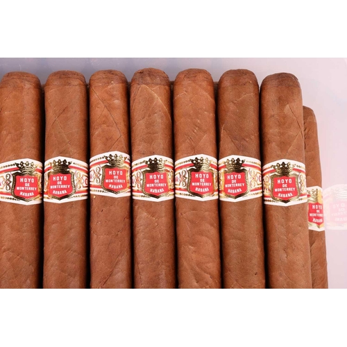 97 - Thirty Eight Hoyo de Monterrey Double Corona Single Cigars, 7 5/8