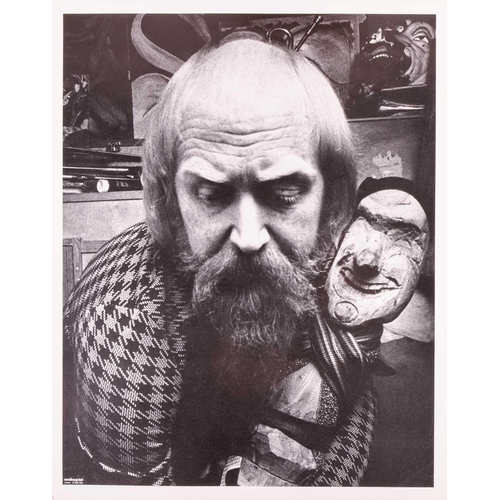 387 - Vivian Stanshall (1943-1995) British, founding member of the Bonzo Dog Doo-Dah Band, a carved wood f... 