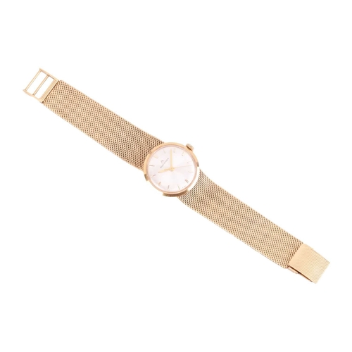 224 - A Bucherer automatic 18ct gold dress watch, featuring a Swiss-made automatic movement in a yellow me... 