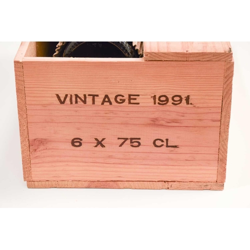 270 - One case of Dow's Vintage Port, (6 bottles) 1991, OWC