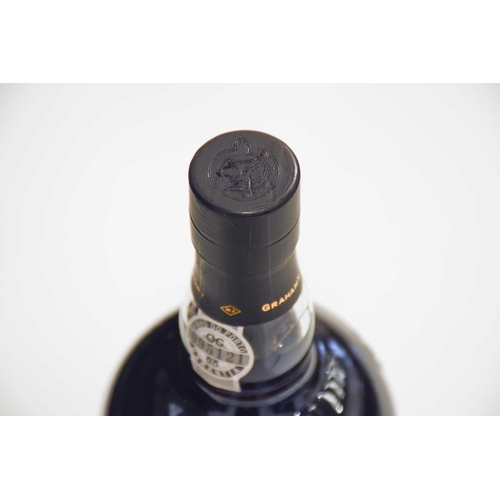 287 - Twelve Bottles of Port to include Two Bottles of Nieport 20yr Old, Bottled in1982/1983, One Bottle o... 