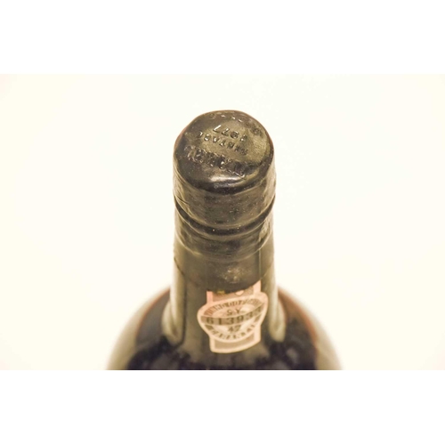 302 - Twelve Bottles of Warre's Vintage Port, 1977, OWC Cellar in Blackheath Into Neck/High Shoulder, slig... 