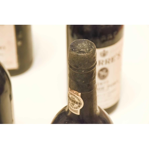 302 - Twelve Bottles of Warre's Vintage Port, 1977, OWC Cellar in Blackheath Into Neck/High Shoulder, slig... 