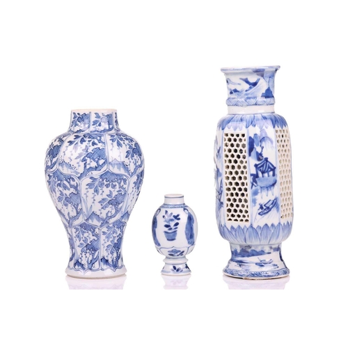 103 - A pair of Chinese blue and white porcelain inverted baluster vases, late Qing Dynasty, late 19th cen... 