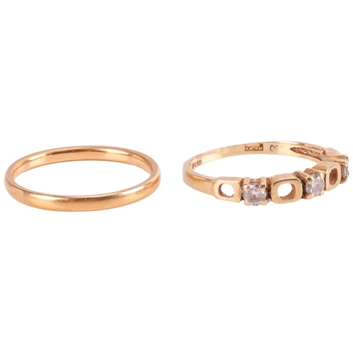 103 - Two gold rings; the 22ct gold wedding band with plain D-profile shank with flat edges, size P; toget... 