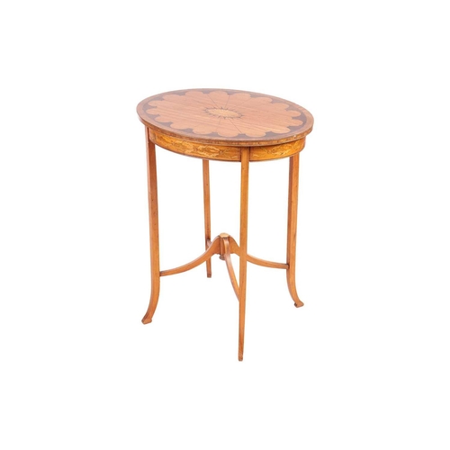 122 - In the manner of Druce & Co of London, an Edwardian inlaid figured satinwood oval centre table the t... 