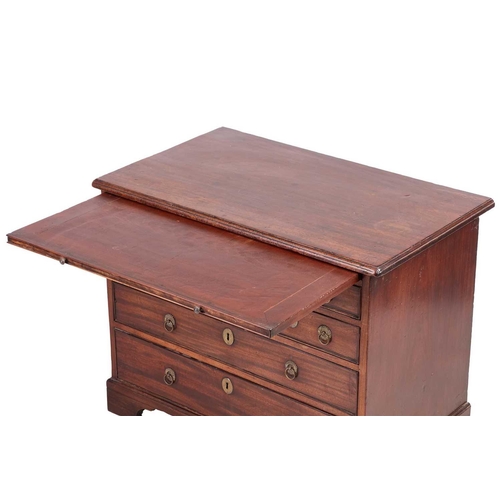 132 - An early George III mahogany provincial Batchelor's chest of drawers, with a moulded top above an un... 