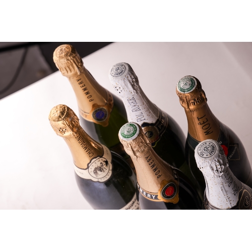 261 - Six bottles of Champagne, comprising 2x Pol Roger, boxed, a Pommery serie Limitee Prisunic, a boxed ... 