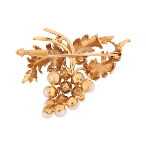 48 - Garrard & Co. - a pearl-set vine brooch in 18ct gold, featuring round cultured pearls in mount reali... 