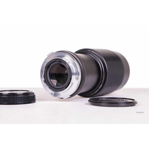 147 - A large collection of Olympus OM System camera lenses, comprising: Zuiko Auto-Macro 135mm F4.5, Zuik... 