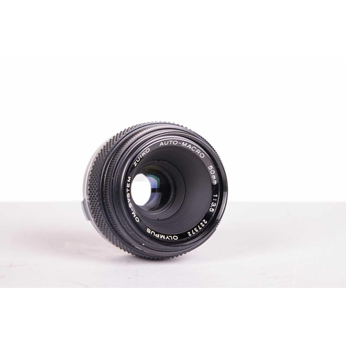 147 - A large collection of Olympus OM System camera lenses, comprising: Zuiko Auto-Macro 135mm F4.5, Zuik... 