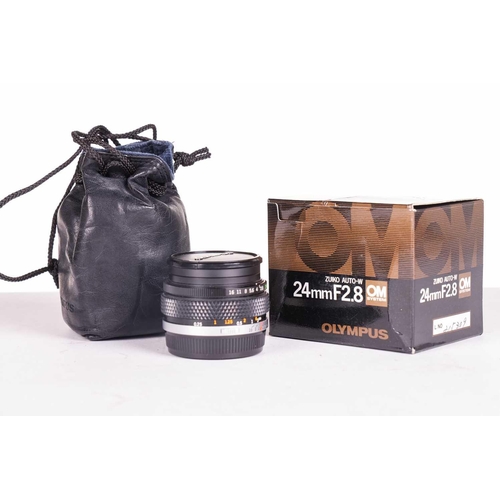 147 - A large collection of Olympus OM System camera lenses, comprising: Zuiko Auto-Macro 135mm F4.5, Zuik... 