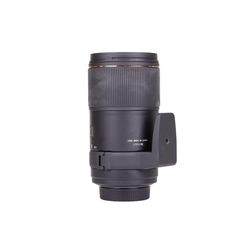 152 - A Sigma 150mm F2.8 APO Macro EX DG OS Optical Stabilizer camera lens, in original box with accessori... 