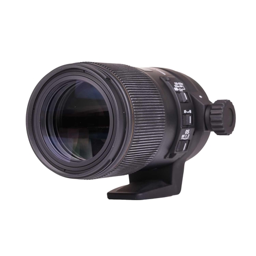 152 - A Sigma 150mm F2.8 APO Macro EX DG OS Optical Stabilizer camera lens, in original box with accessori... 