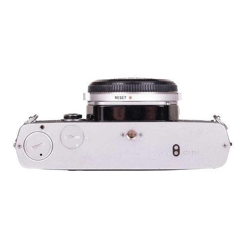 161 - An Olympus Zuiko Digital ED Lens, 50-200mm f2.8-3.5, with front and rear covers, fitted with an Olym... 