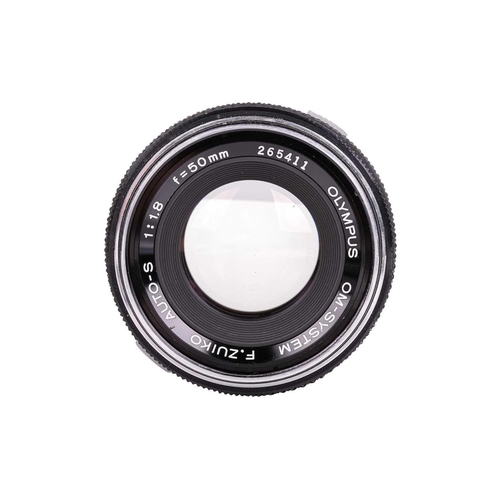 161 - An Olympus Zuiko Digital ED Lens, 50-200mm f2.8-3.5, with front and rear covers, fitted with an Olym... 