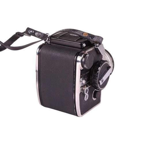 163 - A collection of vintage camera equipment, comprising: a KOWA Six MM Large Format SLR camera (120 rol... 