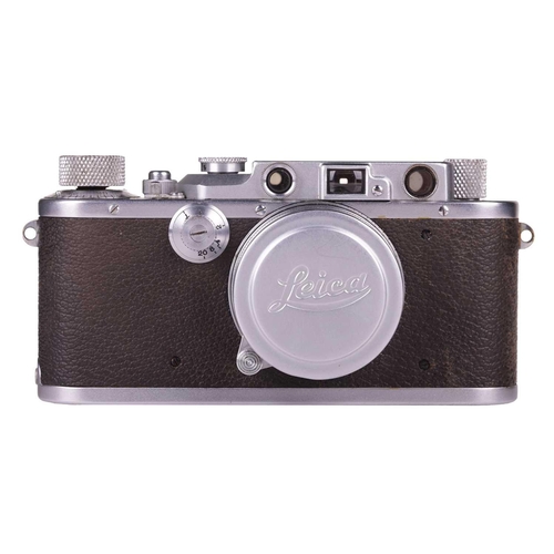 177 - A Leitz Wetzlar Leica IIIa Rangefinder Camera, 1935, serial number 162445, with brown leather Leica ... 