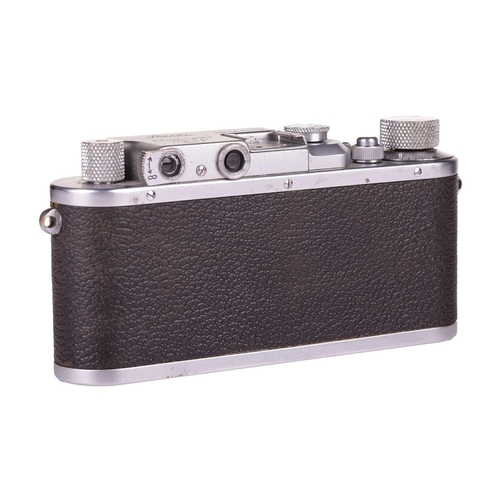 177 - A Leitz Wetzlar Leica IIIa Rangefinder Camera, 1935, serial number 162445, with brown leather Leica ... 