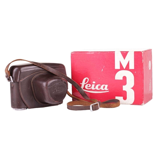 183 - A Leitz Wetzlar Leica M3 Camera, 1960, serial no 996587, with original box and a leather Leica carry... 