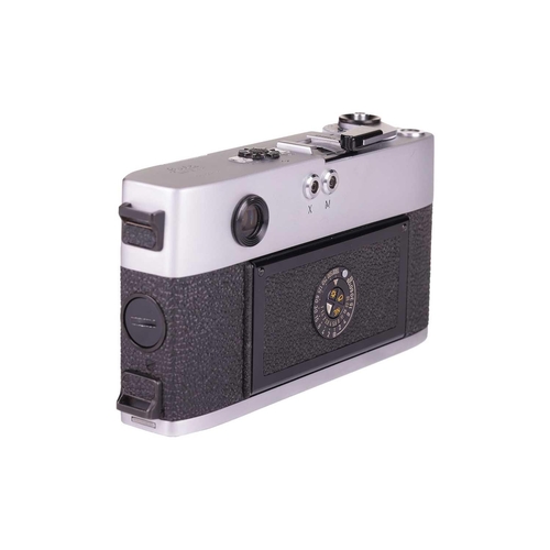 185 - A Leitz Wetzlar Leica M5 Rangefinder Camera Body, chrome, 1971, serial no 1288546, shutter working, ... 