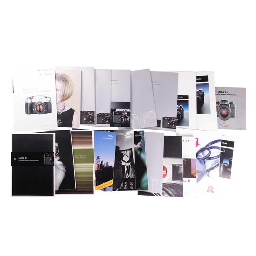 186 - An extensive collection of Leica photography ephemera, to include many copies of the 'Leica Fotograf... 