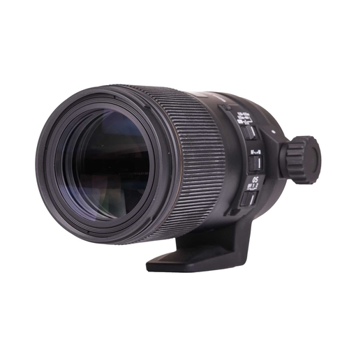 151 - A Sigma 150mm F2.8 APO Macro EX DG OS Optical Stabilizer camera lens, in original box with accessori... 