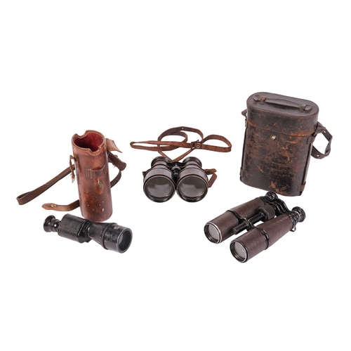 171 - A small collection of militaria, to include an Edwardian mahogany and bronze working miniature coeho... 