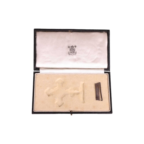 181 - A WWII DFC Medal Group, awarded to New Zealand Pilot Officer William Robert Morris (NZ 429025), comp... 