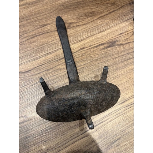 203 - Two 18th century Irish or Kentish cast iron down-hearth Grisset Pans, of traditional skillet form, t... 