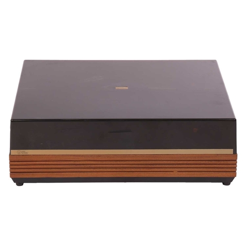 229 - A Linn Sondek LP12 Turntable, (Serial No. 35213), fitted with a Linn Ittok LV II arm, each with orig... 