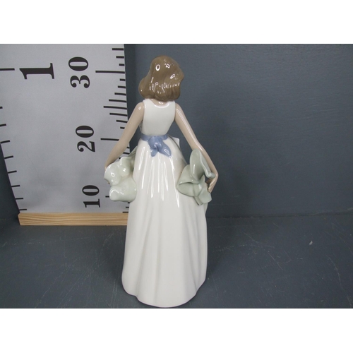 198 - 2 Nao by lladro figures