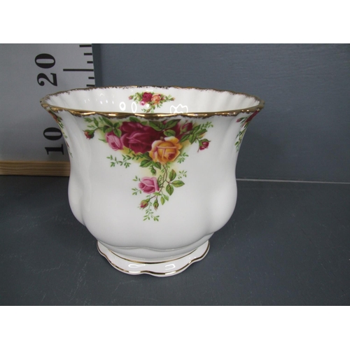 46 - Large royal albert country rose vase + planter