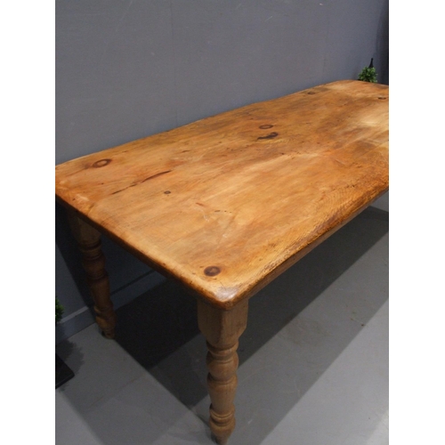 477 - Large pine farmhouse table 7 ft x 3 ft