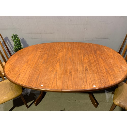 469 - G-plan oval dining table + 6 chairs