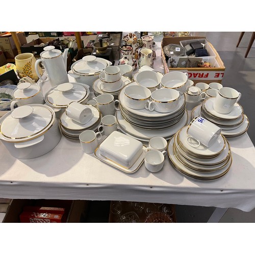 94 - Large quantity china dinner/tea ware 'Thomas' Germany