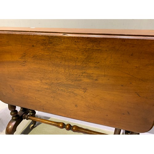 513 - Victorian Sutherland table A/F