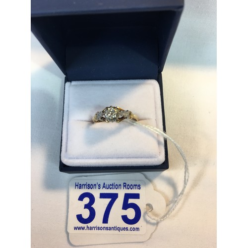 375 - 18ct Gold & platinum with diamond ring size P 2.8g total weight