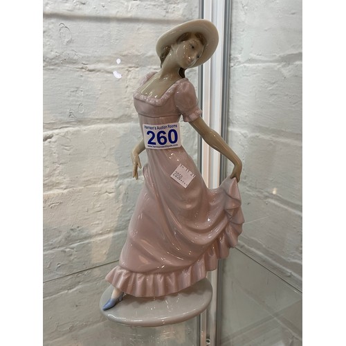 260 - Nao Lady figure circa 1980