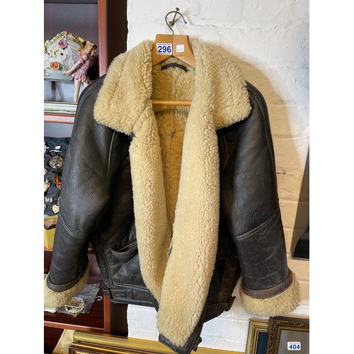 Lot 296       