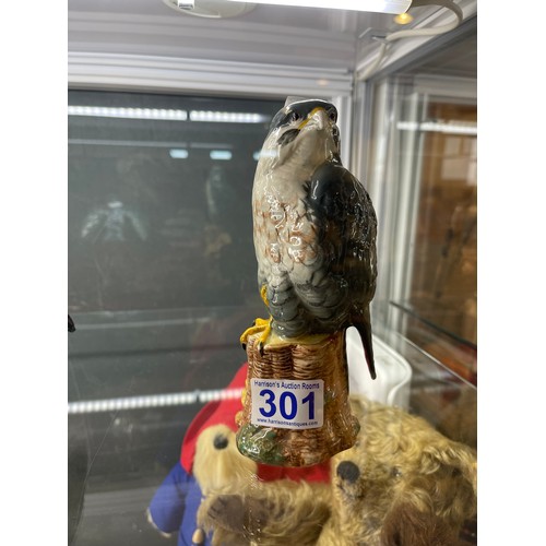 Lot 301       