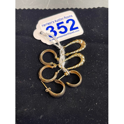 352 - 9ct Gold earrings x3 4g