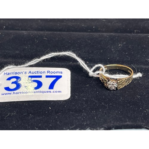 357 - 9ct Gold & diamond ring size M 2.3g in total